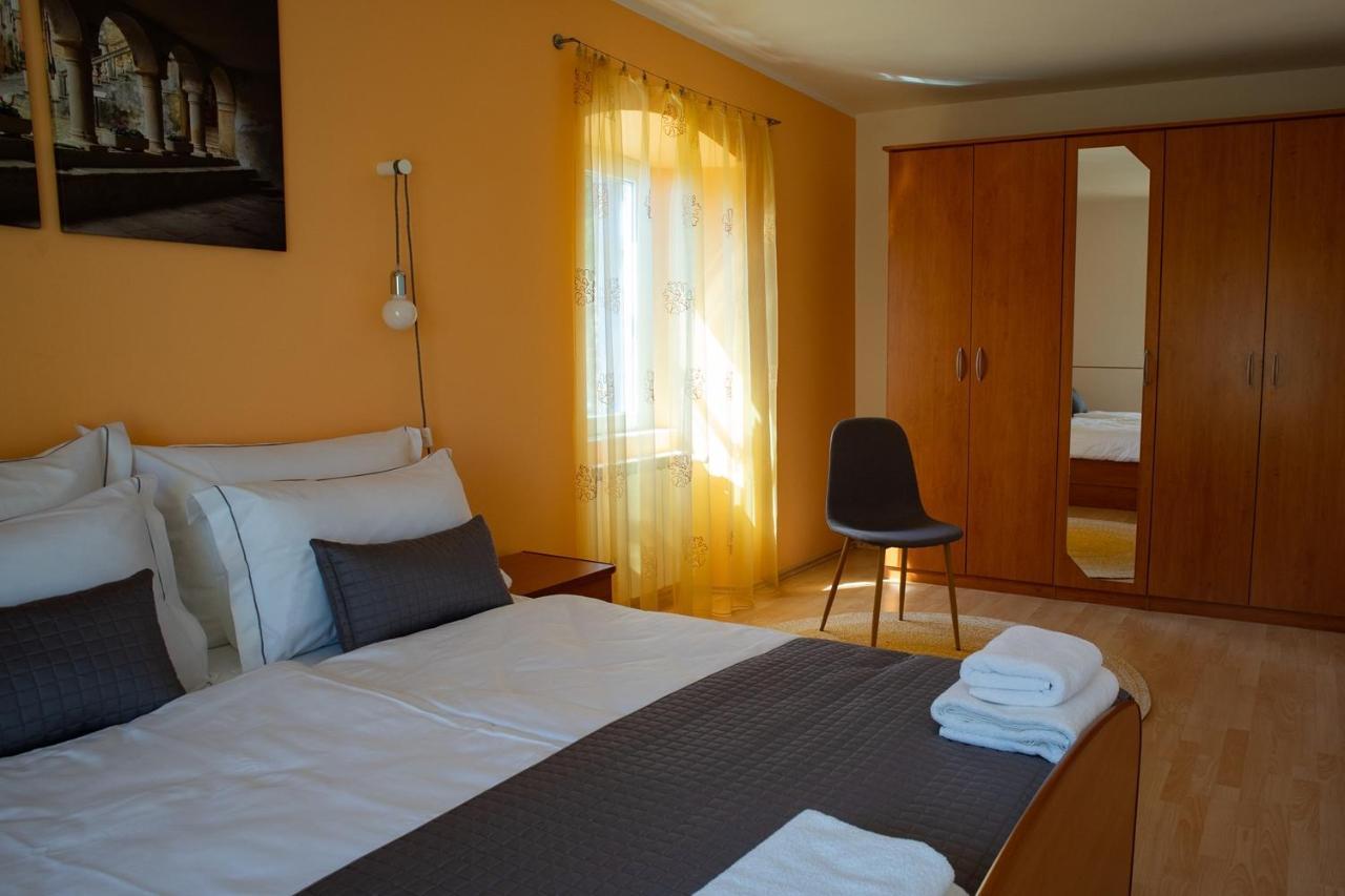 Olive Tree Apartments Umag Eksteriør billede