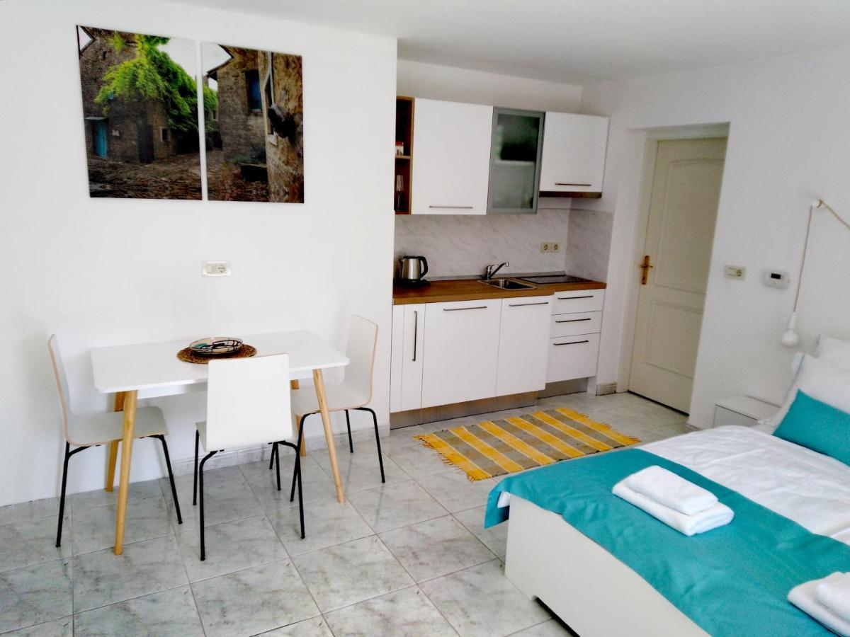 Olive Tree Apartments Umag Eksteriør billede